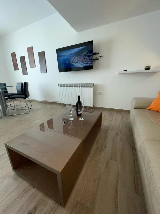 Apartman Varea Ližnjan Eksteriør bilde
