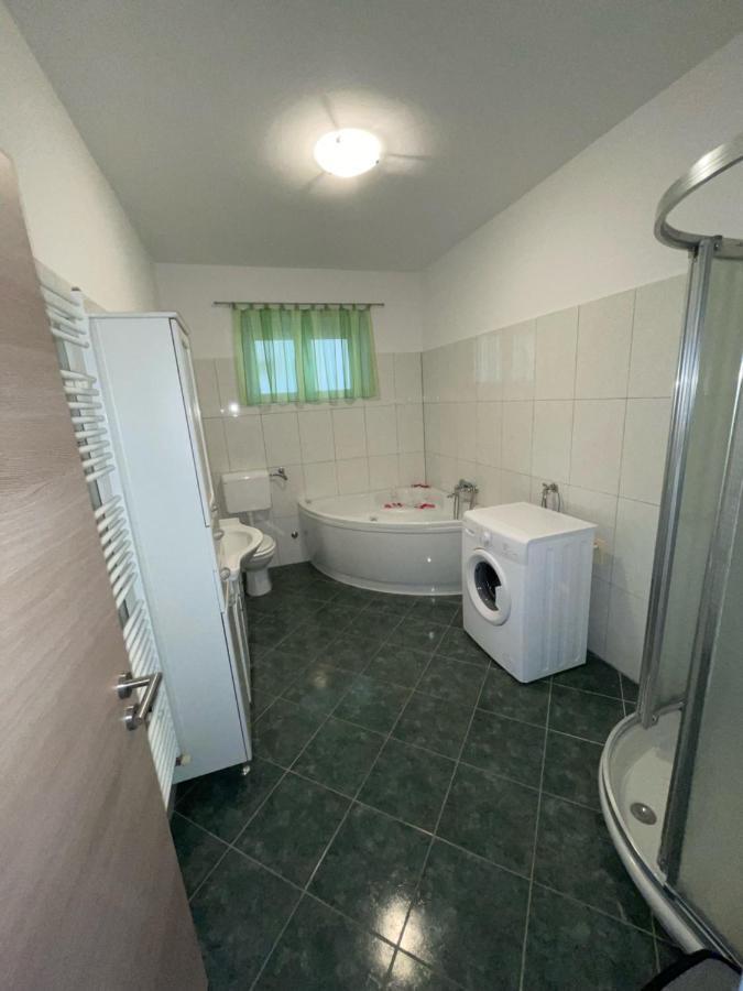 Apartman Varea Ližnjan Eksteriør bilde
